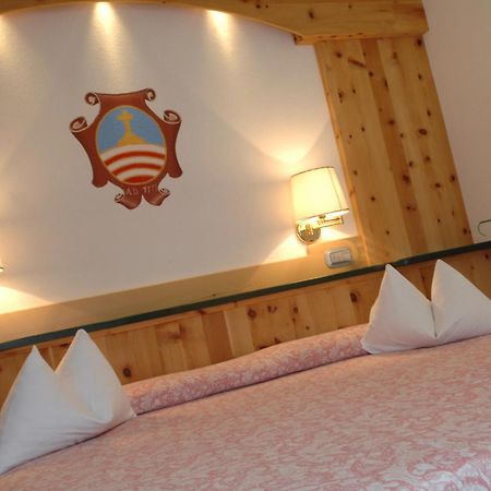 La Roccia Wellness Hotel كافاليسِّ المظهر الخارجي الصورة